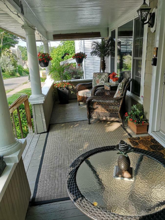 Your Oasis In Niagara Falls Canada Exterior photo