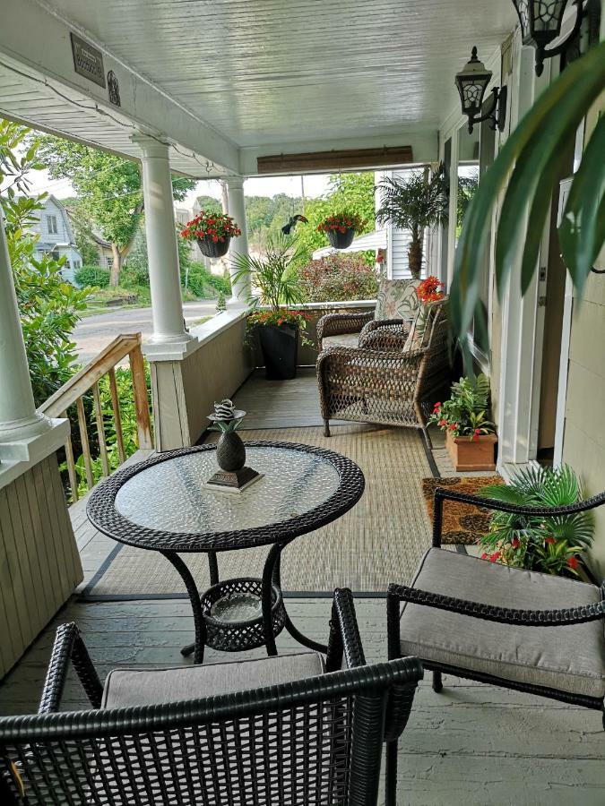 Your Oasis In Niagara Falls Canada Exterior photo